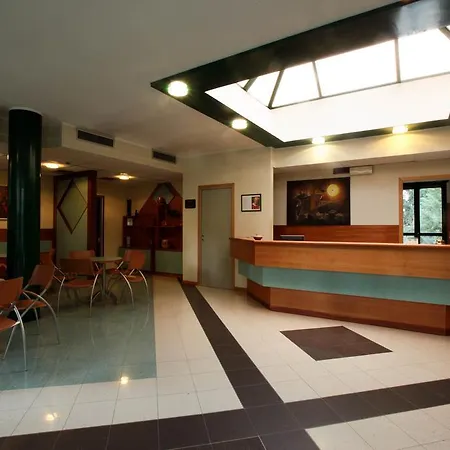 Hotel Kaire 3*