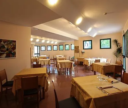 Kaire Hotel